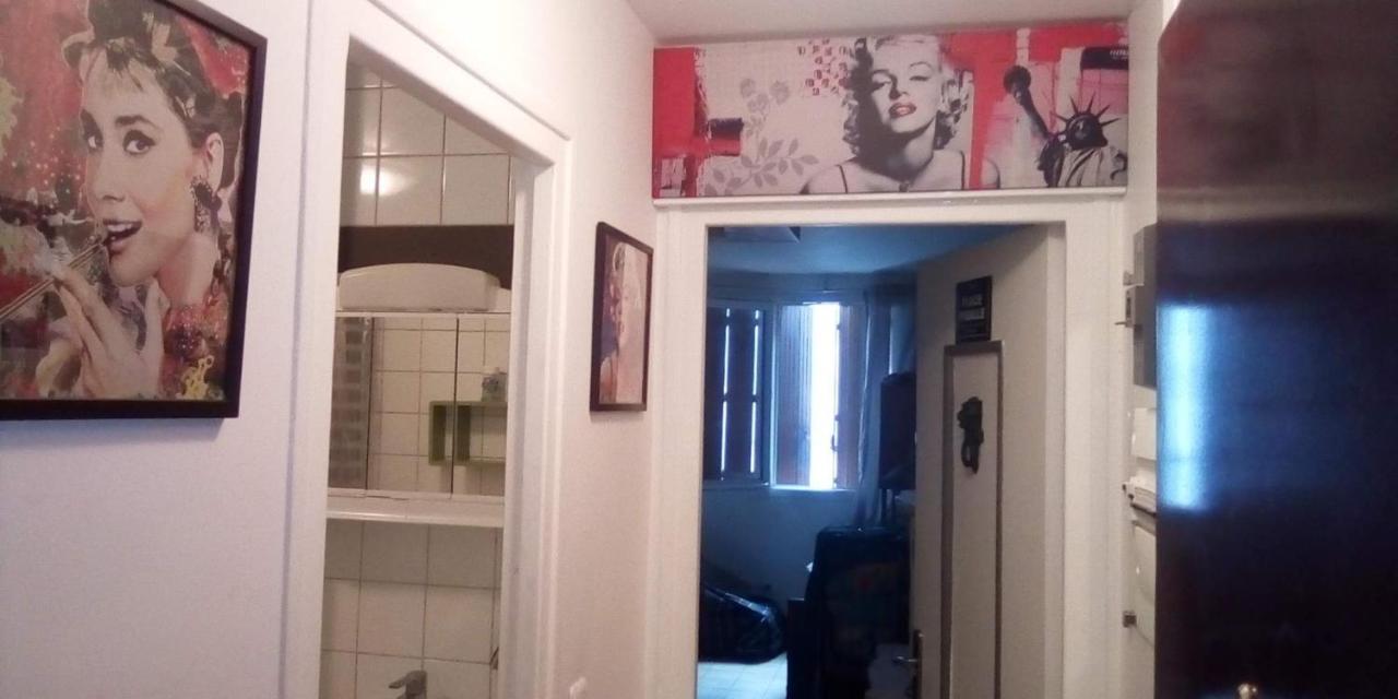 Studio Pigalle De 25 M2 - 2 Lits Simples Type Gigogne Pour 2 Personnes - Coeur Touristique De Paris - 2 Minutes De La Station Metro Pigalle ,Petit Train Vers La Butte Montmartre-Cabarets Moulin Rouge,Chez Michou-Restaurants Bouillon Pigalle,Berliner Bagian luar foto