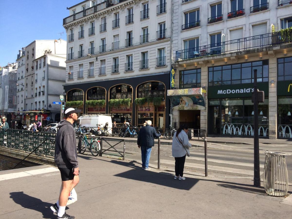 Studio Pigalle De 25 M2 - 2 Lits Simples Type Gigogne Pour 2 Personnes - Coeur Touristique De Paris - 2 Minutes De La Station Metro Pigalle ,Petit Train Vers La Butte Montmartre-Cabarets Moulin Rouge,Chez Michou-Restaurants Bouillon Pigalle,Berliner Bagian luar foto