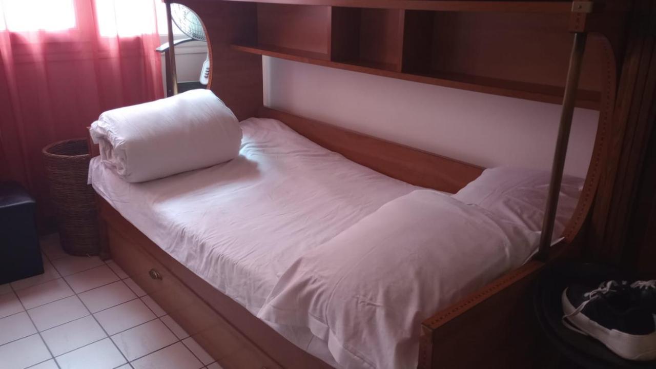 Studio Pigalle De 25 M2 - 2 Lits Simples Type Gigogne Pour 2 Personnes - Coeur Touristique De Paris - 2 Minutes De La Station Metro Pigalle ,Petit Train Vers La Butte Montmartre-Cabarets Moulin Rouge,Chez Michou-Restaurants Bouillon Pigalle,Berliner Bagian luar foto