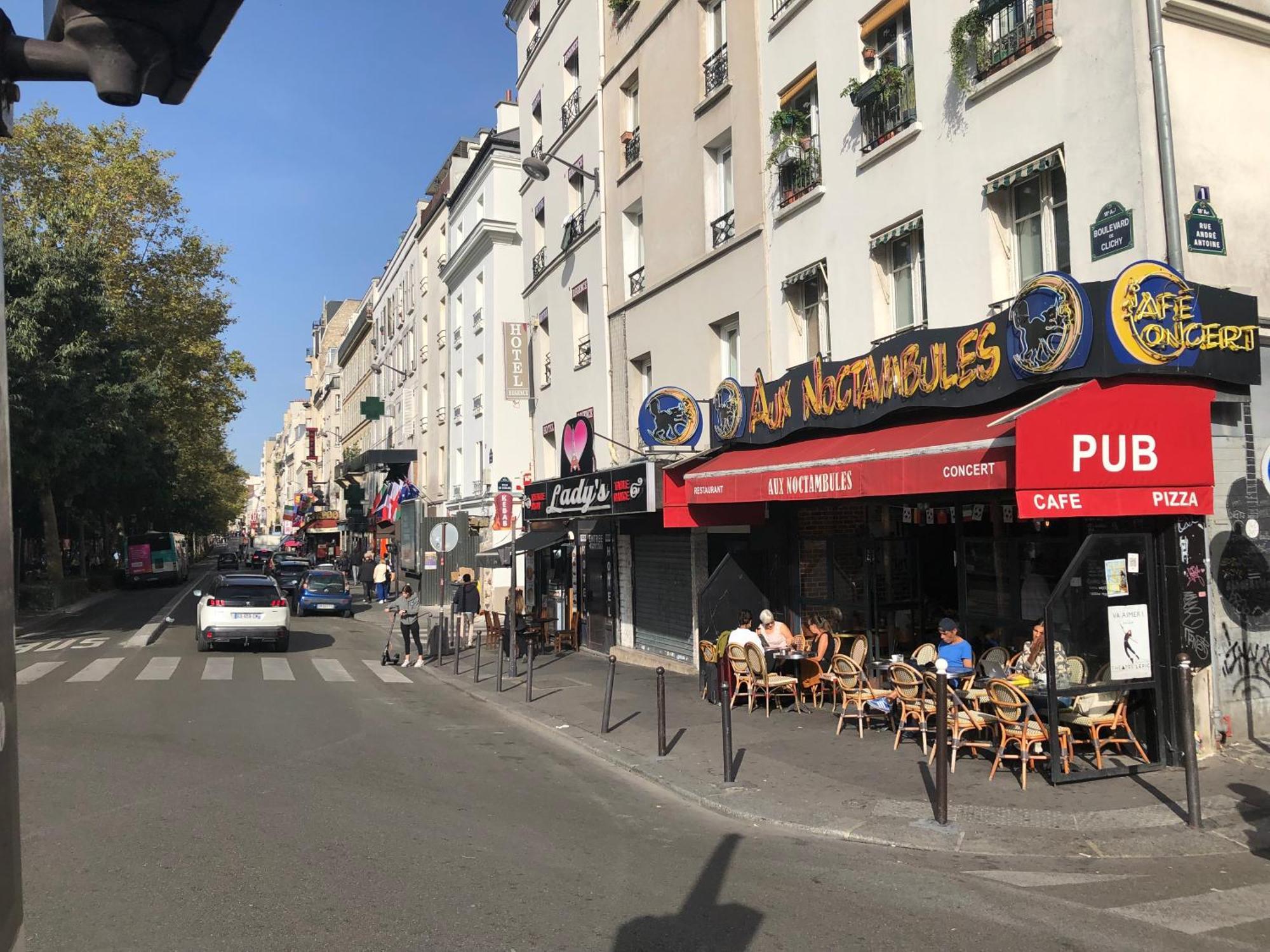 Studio Pigalle De 25 M2 - 2 Lits Simples Type Gigogne Pour 2 Personnes - Coeur Touristique De Paris - 2 Minutes De La Station Metro Pigalle ,Petit Train Vers La Butte Montmartre-Cabarets Moulin Rouge,Chez Michou-Restaurants Bouillon Pigalle,Berliner Bagian luar foto