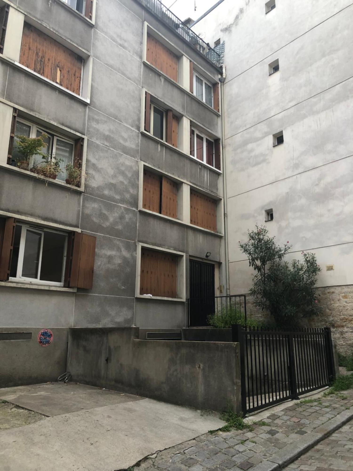 Studio Pigalle De 25 M2 - 2 Lits Simples Type Gigogne Pour 2 Personnes - Coeur Touristique De Paris - 2 Minutes De La Station Metro Pigalle ,Petit Train Vers La Butte Montmartre-Cabarets Moulin Rouge,Chez Michou-Restaurants Bouillon Pigalle,Berliner Bagian luar foto