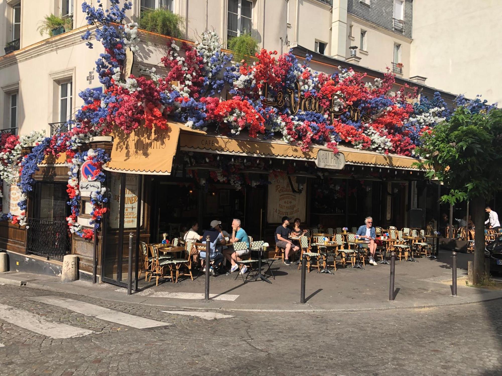Studio Pigalle De 25 M2 - 2 Lits Simples Type Gigogne Pour 2 Personnes - Coeur Touristique De Paris - 2 Minutes De La Station Metro Pigalle ,Petit Train Vers La Butte Montmartre-Cabarets Moulin Rouge,Chez Michou-Restaurants Bouillon Pigalle,Berliner Bagian luar foto