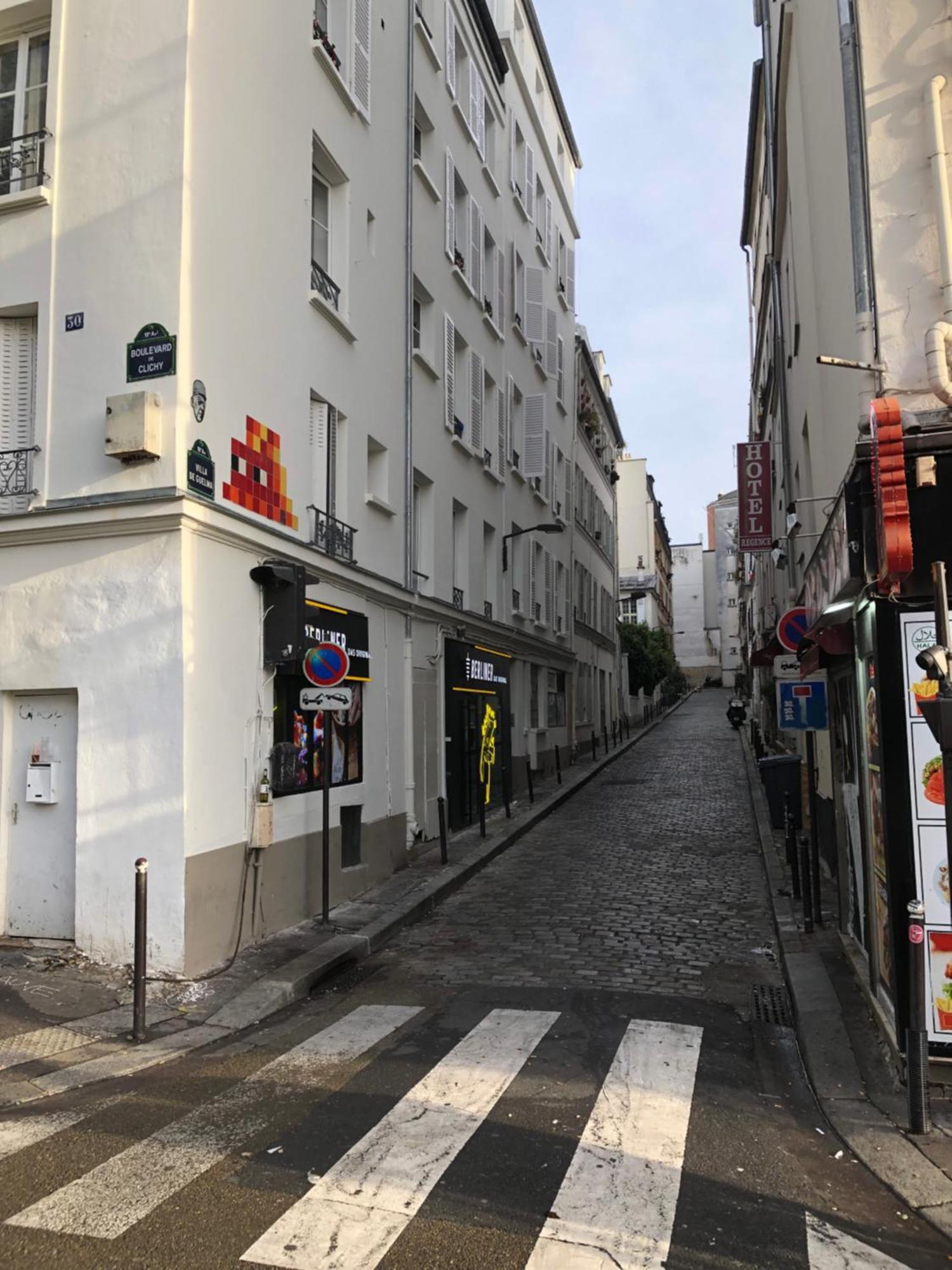 Studio Pigalle De 25 M2 - 2 Lits Simples Type Gigogne Pour 2 Personnes - Coeur Touristique De Paris - 2 Minutes De La Station Metro Pigalle ,Petit Train Vers La Butte Montmartre-Cabarets Moulin Rouge,Chez Michou-Restaurants Bouillon Pigalle,Berliner Bagian luar foto